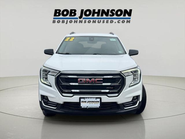 2022 GMC Terrain AWD AT4
