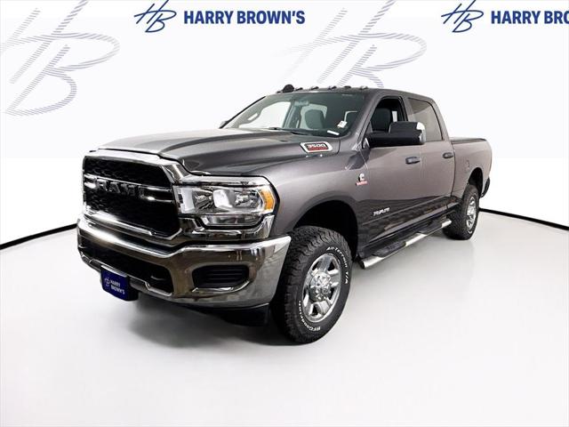 2021 RAM 3500 Tradesman Crew Cab 4x4 64 Box