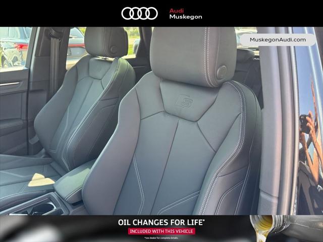 2025 Audi Q3 Premium 45 TFSI S line quattro Tiptronic