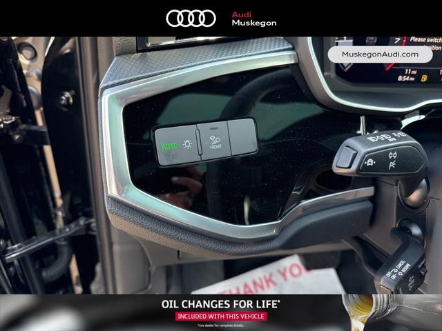 2025 Audi Q3 Premium 45 TFSI S line quattro Tiptronic