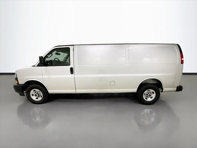 2025 GMC Savana Cargo RWD 2500 Extended Wheelbase Work Van
