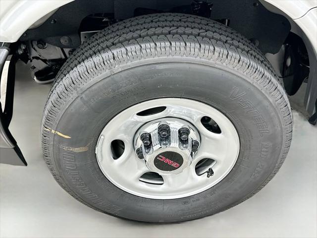 2025 GMC Savana Cargo RWD 2500 Extended Wheelbase Work Van