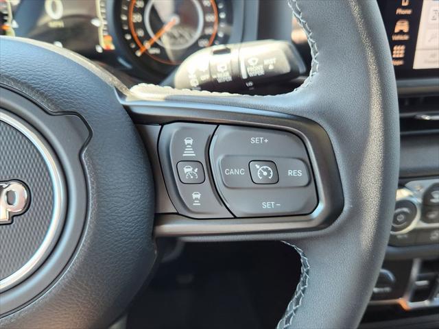 2025 Jeep Wrangler 4-Door Summit 4x4