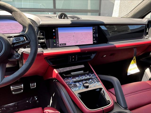 2025 Porsche Cayenne GTS