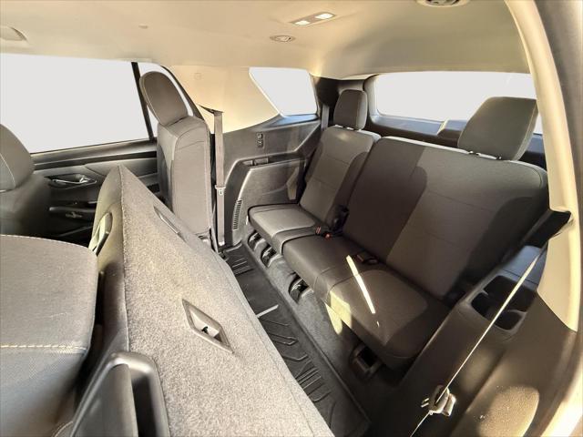 2021 Chevrolet Traverse AWD LS
