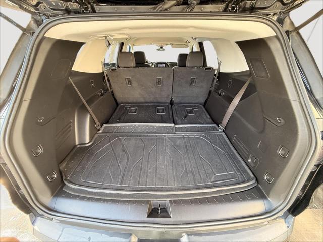 2021 Chevrolet Traverse AWD LS