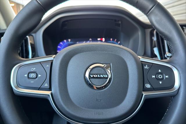2025 Volvo XC60 B5 Core