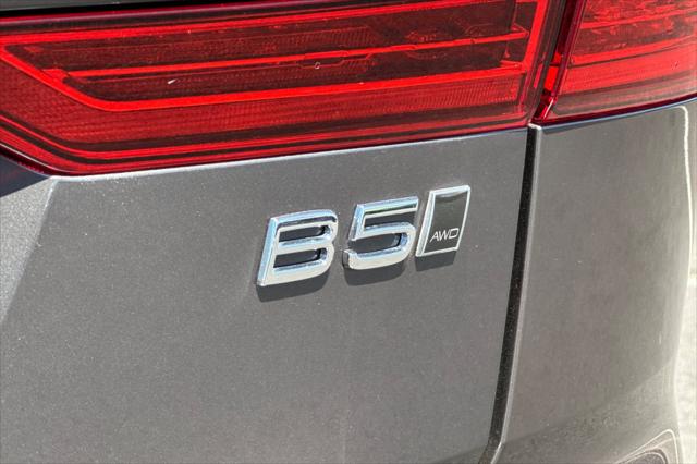 2025 Volvo XC60 B5 Core