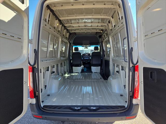 2025 Mercedes-Benz Sprinter 2500 Standard Roof 4-Cyl Diesel