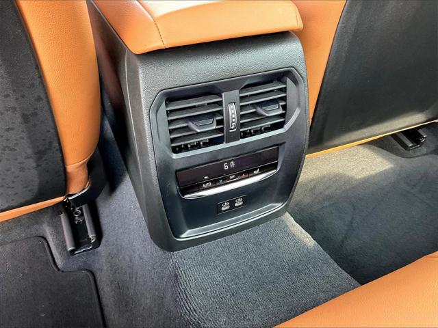 2024 BMW 3 Series 330i xDrive Sedan
