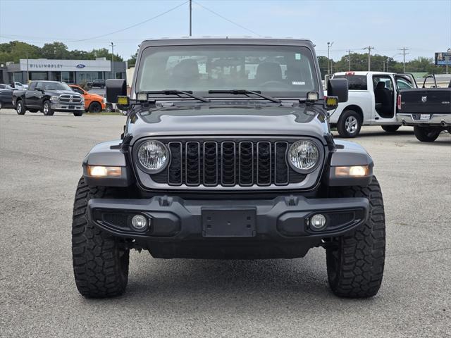 2024 Jeep Gladiator Nighthawk