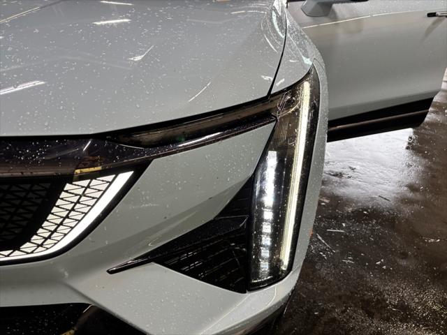 2025 Cadillac iQ Sport 2 AWD