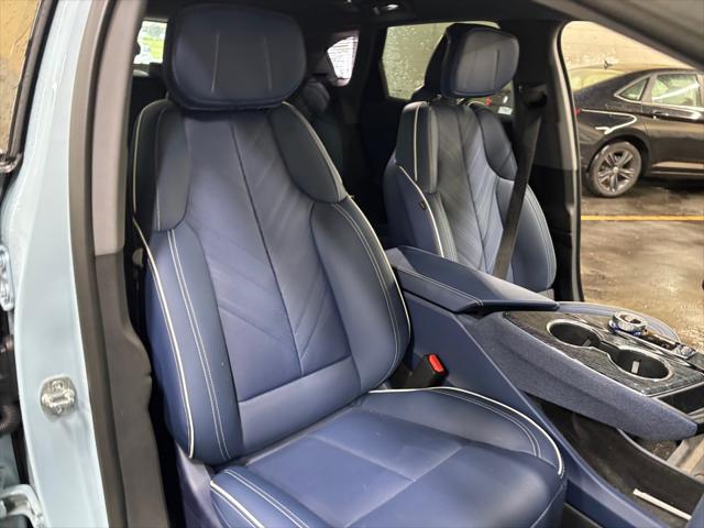 2025 Cadillac iQ Sport 2 AWD