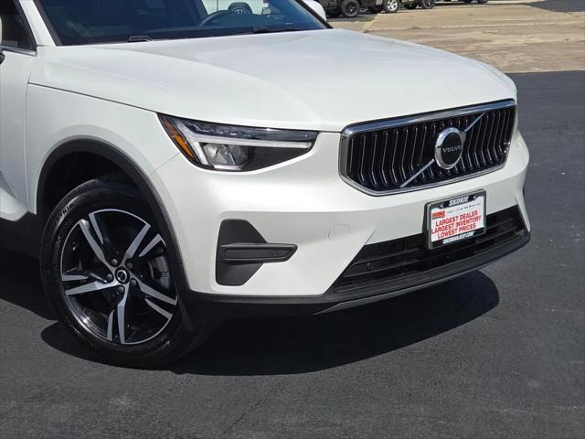 2024 Volvo XC40 B5 Core Bright Theme