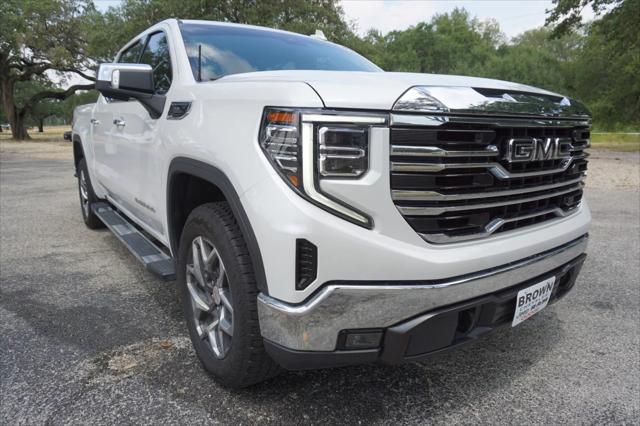 2023 GMC Sierra 1500 4WD Crew Cab Short Box SLT