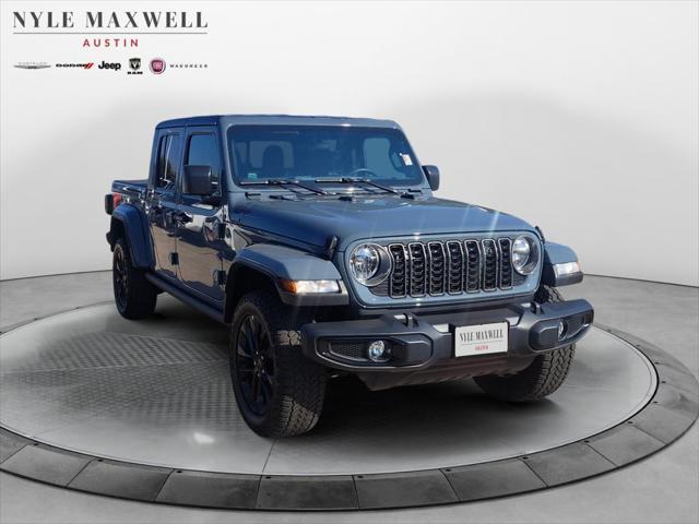 2025 Jeep Gladiator GLADIATOR NIGHTHAWK 4X4