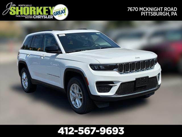 2025 Jeep Grand Cherokee GRAND CHEROKEE LAREDO X 4X4