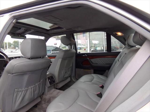 1997 Mercedes-Benz S 320 Base LWB