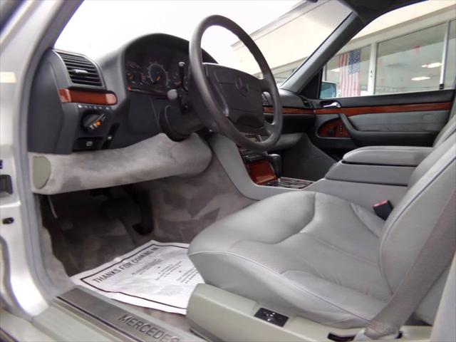1997 Mercedes-Benz S 320 Base LWB