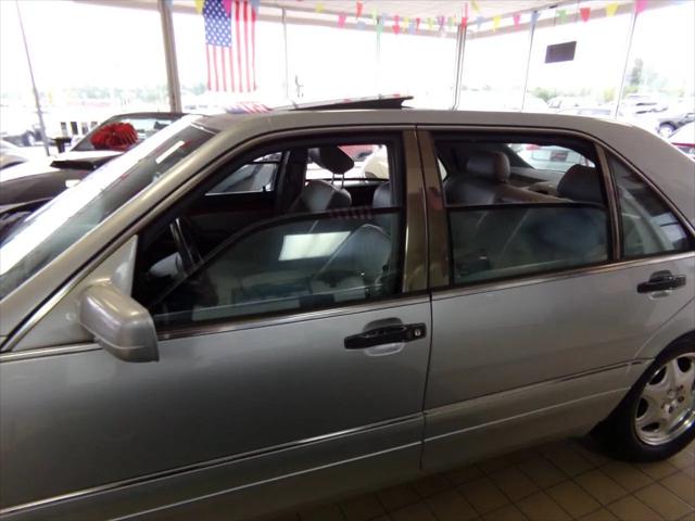1997 Mercedes-Benz S 320 Base LWB