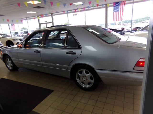 1997 Mercedes-Benz S 320 Base LWB