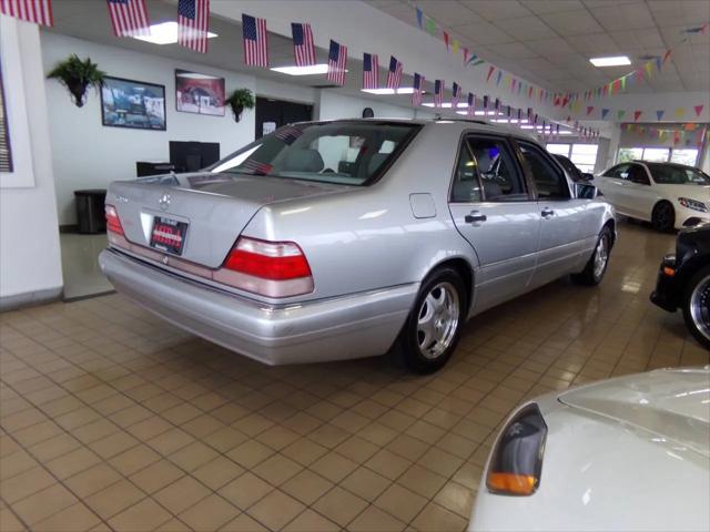 1997 Mercedes-Benz S 320 Base LWB
