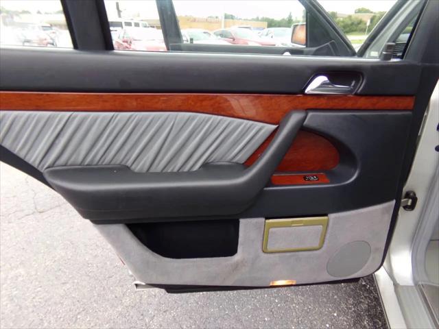 1997 Mercedes-Benz S 320 Base LWB