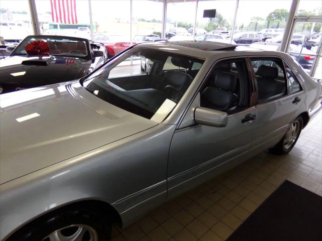 1997 Mercedes-Benz S 320 Base LWB