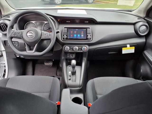 2025 Nissan Kicks S