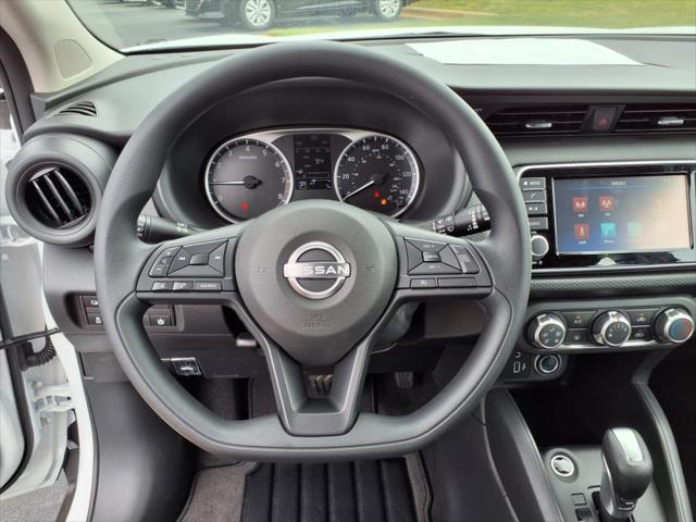 2025 Nissan Kicks S