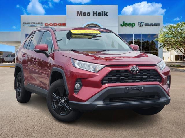 2020 Toyota RAV4 XLE