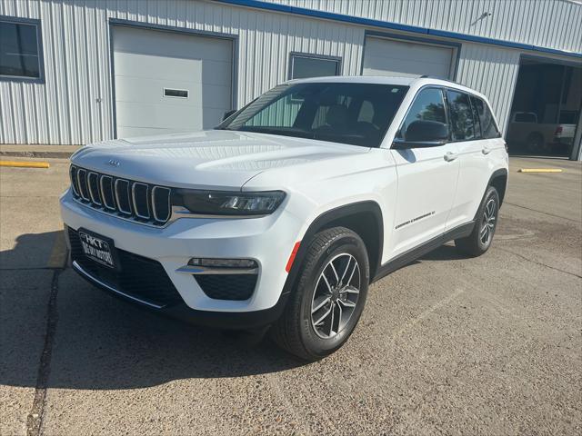 2024 Jeep Grand Cherokee Limited 4x4 2024 Jeep Grand Cherokee Limited 4x4