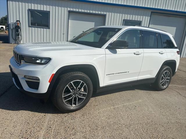 2024 Jeep Grand Cherokee Limited 4x4 2024 Jeep Grand Cherokee Limited 4x4