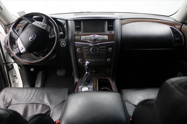 2017 INFINITI QX80 