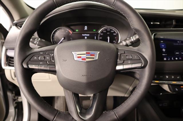 2022 Cadillac XT4 FWD Luxury