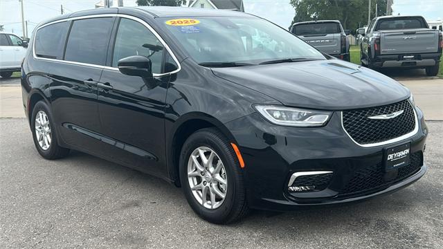 2025 Chrysler Pacifica PACIFICA SELECT