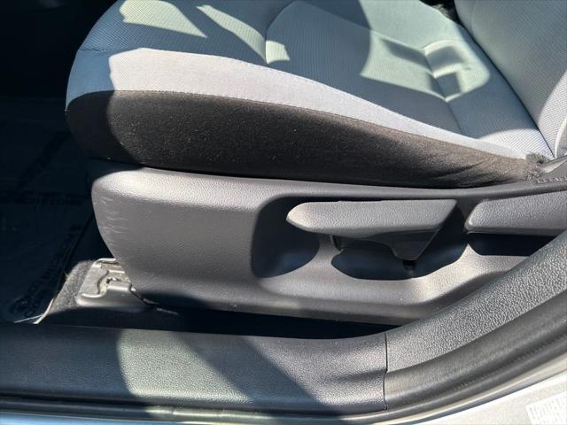 2019 Toyota Prius L