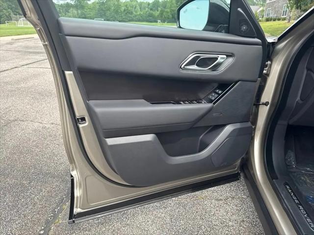 2026 Land Rover Range Rover Velar P250 Dynamic SE