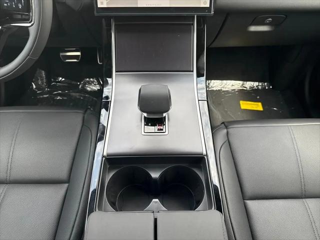2026 Land Rover Range Rover Velar P250 Dynamic SE