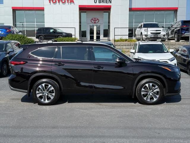 2022 Toyota Highlander XLE 2022 Toyota Highlander XLE