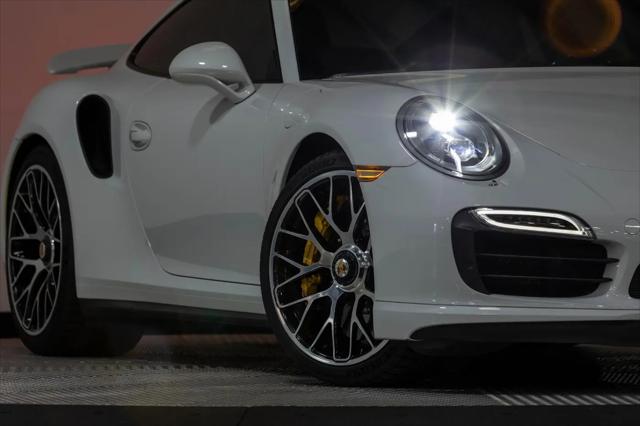 2015 Porsche 911 Turbo