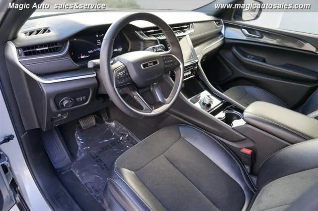2023 Jeep Grand Cherokee L Altitude 4x2