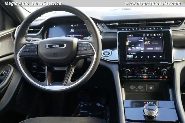 2023 Jeep Grand Cherokee L Altitude 4x2