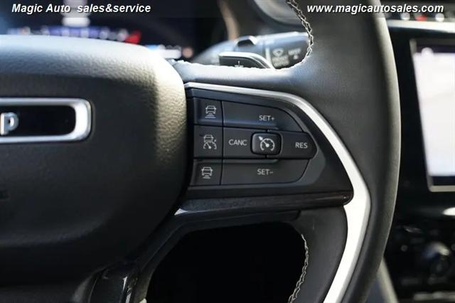 2023 Jeep Grand Cherokee L Altitude 4x2