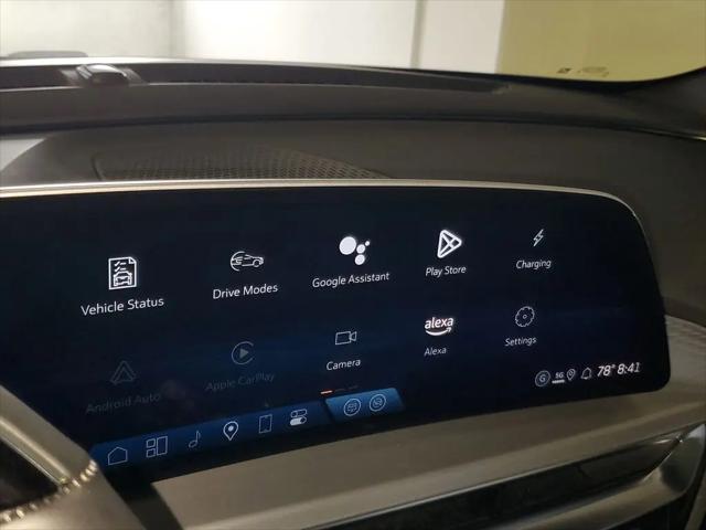 2025 Cadillac iQ Sport w/1SJ