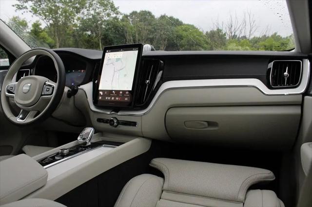 2026 Volvo XC60 Plug-In Hybrid Ultra, T8 AWD Electric/Gasoline, Dark