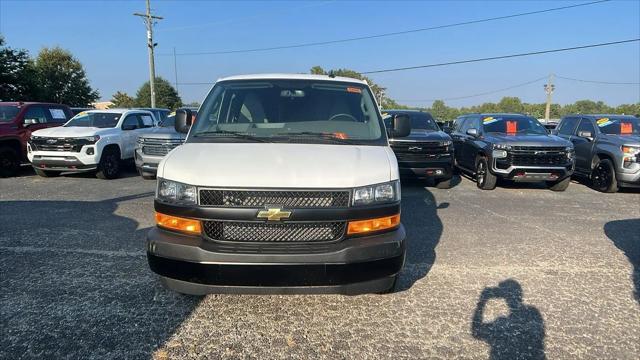 2025 Chevrolet Express Cargo Van RWD 2500 Regular Wheelbase WT
