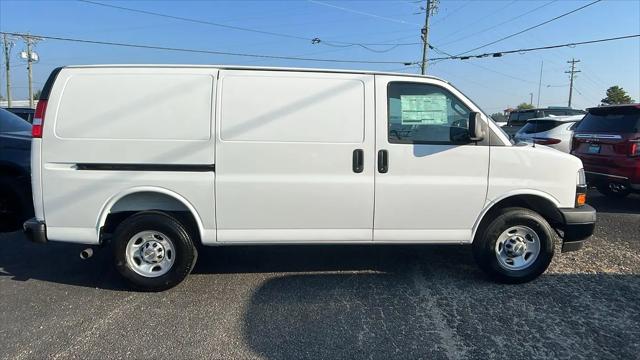 2025 Chevrolet Express Cargo Van RWD 2500 Regular Wheelbase WT