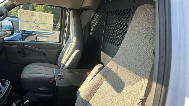 2025 Chevrolet Express Cargo Van RWD 2500 Regular Wheelbase WT