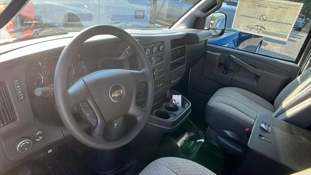 2025 Chevrolet Express Cargo Van RWD 2500 Regular Wheelbase WT